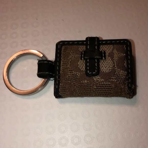 Coach Keychain - Picture 4 of 4
